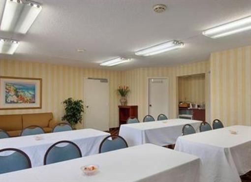 фото отеля Red Roof Inn Wilmington (North Carolina)