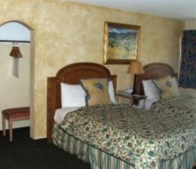 фото отеля Oasis Inn & Suites
