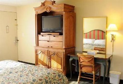 фото отеля Oasis Inn & Suites