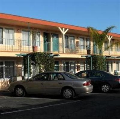 фото отеля Oasis Inn & Suites