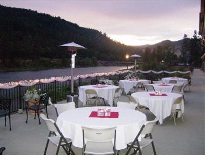 фото отеля BEST WESTERN PLUS Lodge at River's Edge