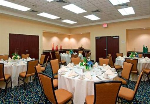 фото отеля SpringHill Suites Norfolk Old Dominion University