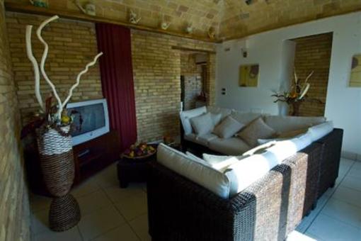 фото отеля B & B La Casa Del Palombaro