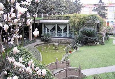 фото отеля Garden Hotel Dongfeng Road Chengdu