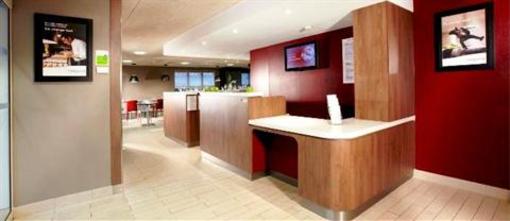 фото отеля Hotel Campanile Montesson Le Vesinet