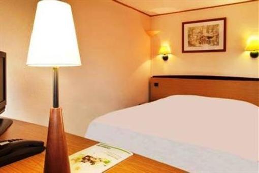 фото отеля Campanile Bourges Nord Saint Doulchard Hotel