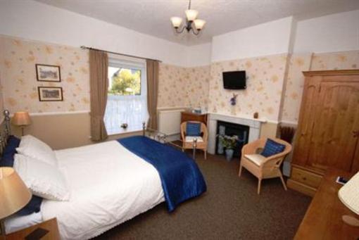 фото отеля Westbury Lodge