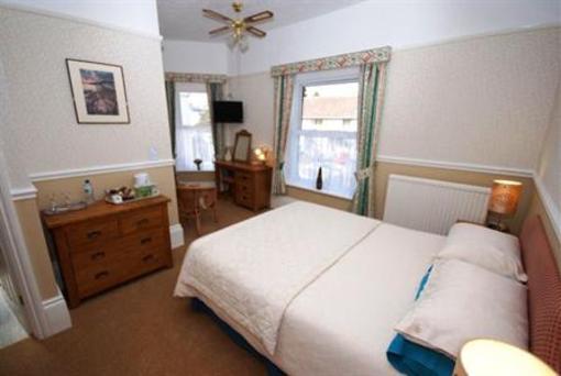 фото отеля Westbury Lodge