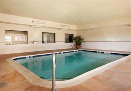фото отеля Comfort Suites Vincennes