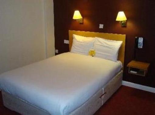 фото отеля Sky Plaza Hotel Cardiff Rhoose