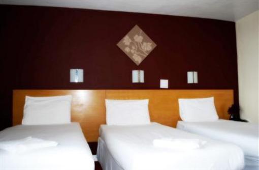 фото отеля Sky Plaza Hotel Cardiff Rhoose