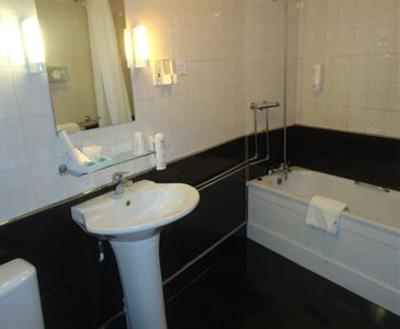 фото отеля Sky Plaza Hotel Cardiff Rhoose