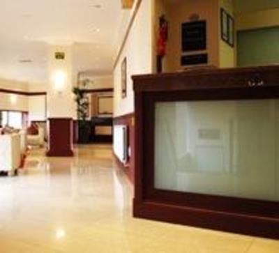 фото отеля Sky Plaza Hotel Cardiff Rhoose