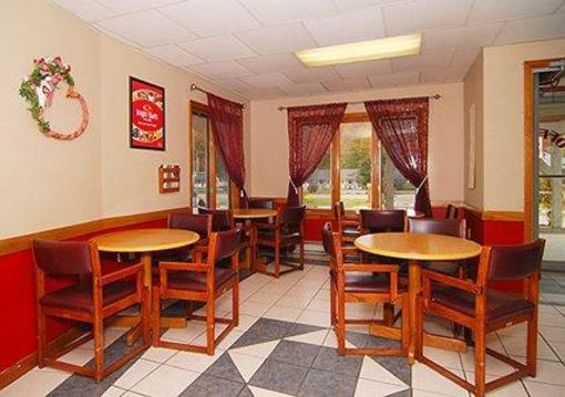 фото отеля Econo Lodge Inn & Suites Lincoln (New Hampshire)
