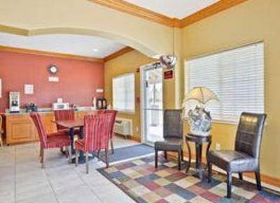 фото отеля Americas Best Value Inn and Suites Casa Bella Resort