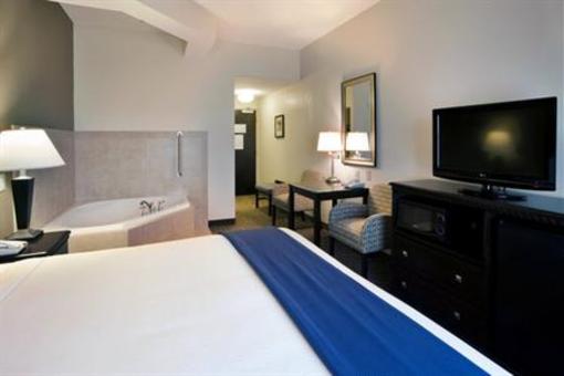 фото отеля Holiday Inn Express & Suites Moultrie