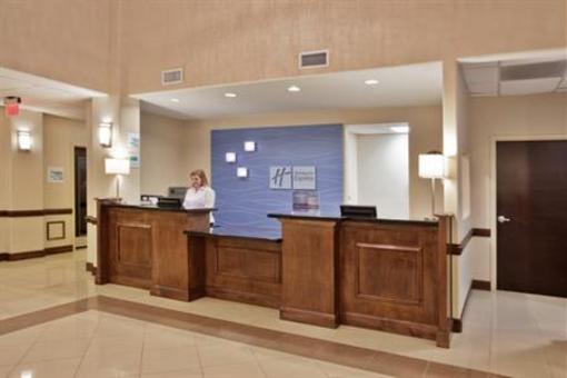 фото отеля Holiday Inn Express & Suites Moultrie