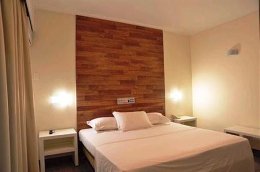 фото отеля Taiama Plaza Hotel