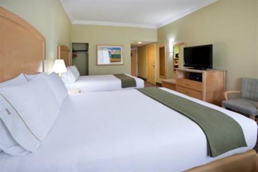 фото отеля Holiday Inn Express Vacaville