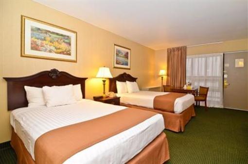 фото отеля BEST WESTERN Gateway Adirondack Inn