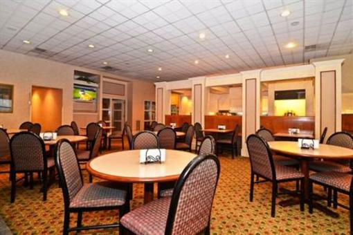 фото отеля BEST WESTERN Gateway Adirondack Inn