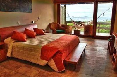фото отеля Finch Bay Eco Hotel