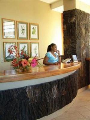 фото отеля Finch Bay Eco Hotel