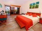 фото отеля Finch Bay Eco Hotel