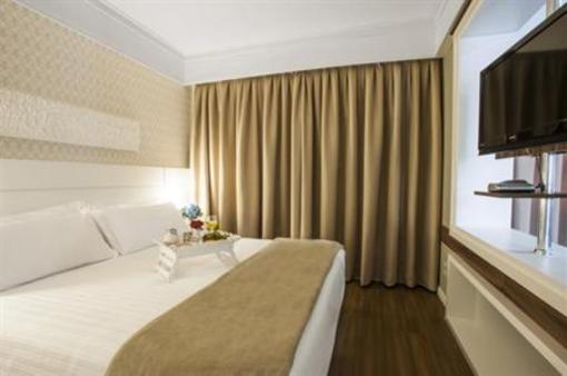 фото отеля Swan Tower Apartments Porto Alegre