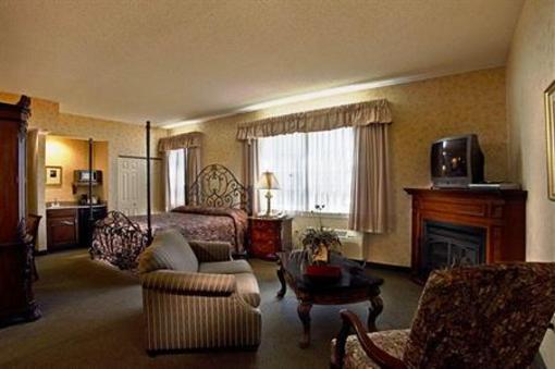 фото отеля Amish View Inn & Suites at Plain & Fancy Farm