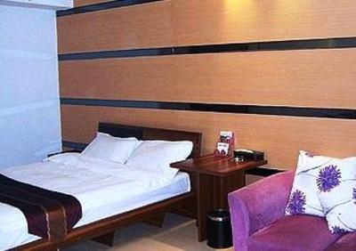фото отеля Neighborhood Friends Hotel Guongzhou Huifeng International Apartment
