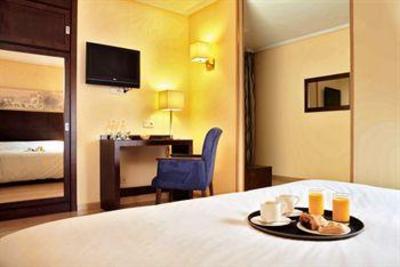 фото отеля Ganivet Hotel