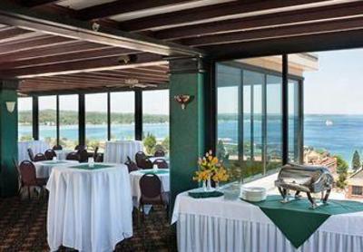 фото отеля Park Place Hotel Traverse City
