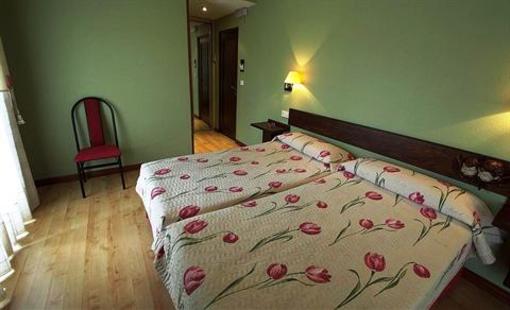 фото отеля Hostal Concejo