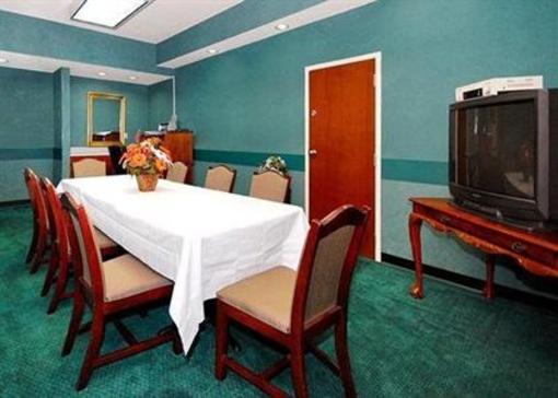 фото отеля Quality Inn Tifton