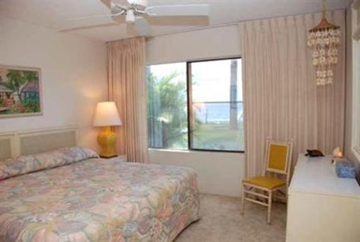 фото отеля Kihei Beach Condominiums