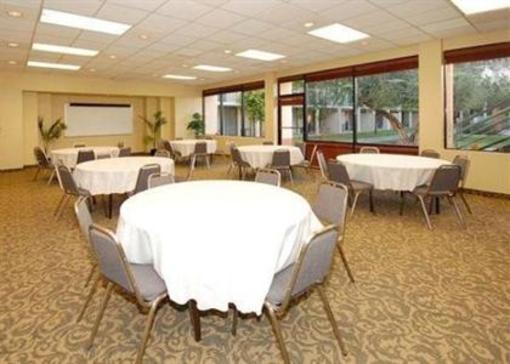 фото отеля Quality Inn and Suites Downtown Phoenix