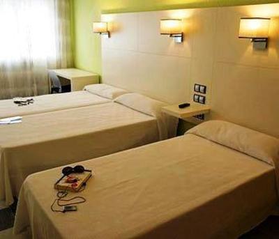 фото отеля Hostal Las Gaviotas Níjar