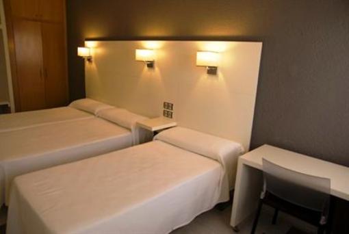 фото отеля Hostal Las Gaviotas Níjar