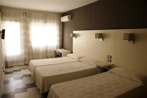 фото отеля Hostal Las Gaviotas Níjar