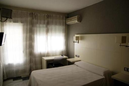 фото отеля Hostal Las Gaviotas Níjar