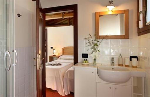 фото отеля Residence Villa Poggiochiaro Montalto di Castro