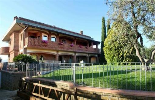фото отеля Residence Villa Poggiochiaro Montalto di Castro