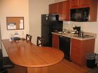 фото отеля Candlewood Suites Waterloo-Cedar Falls