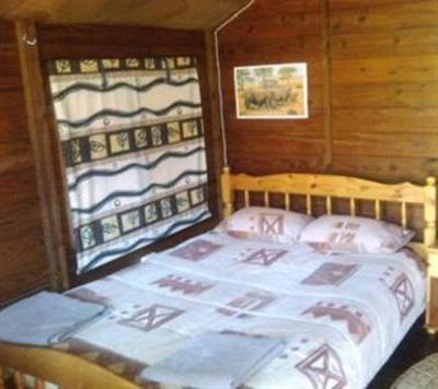 фото отеля Isinkwe Backpackers Bushcamp