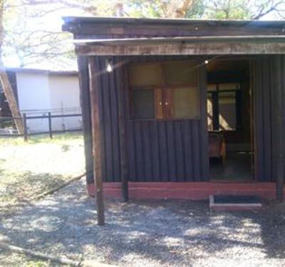 фото отеля Isinkwe Backpackers Bushcamp