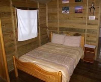 фото отеля Isinkwe Backpackers Bushcamp