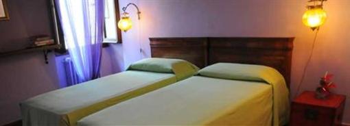 фото отеля Le Stanze Di Santa Croce Bed & Breakfast Florence