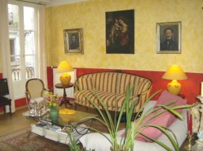 фото отеля Hotel Des Arceaux Bayonne