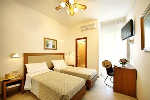 фото отеля Hotel Mediterraneo Cattolica